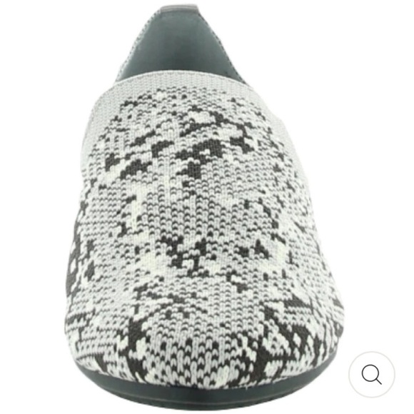 VINCE CAMUTO Fabeau3 Washable Knit Fabric Smoking Loafers - Picture 4 of 6